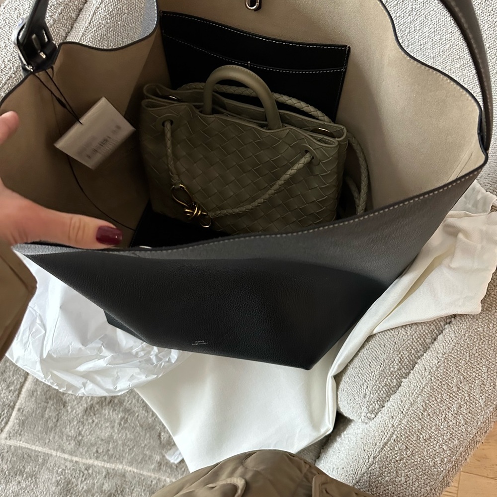Toteme Black Leather Hobo Bag with Slouchy Silhouette - Picture 3 of 3